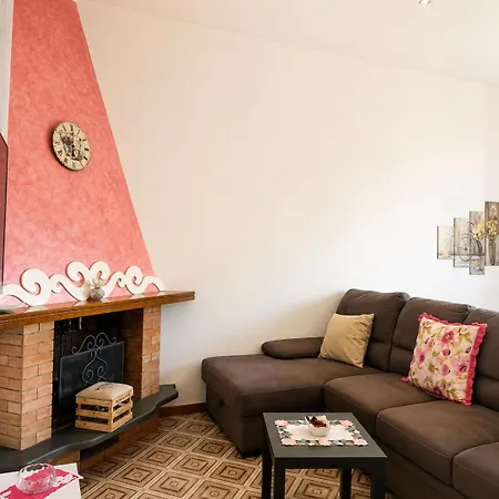 فندق مبيت وإفطار Il Borgo أَجيرولا